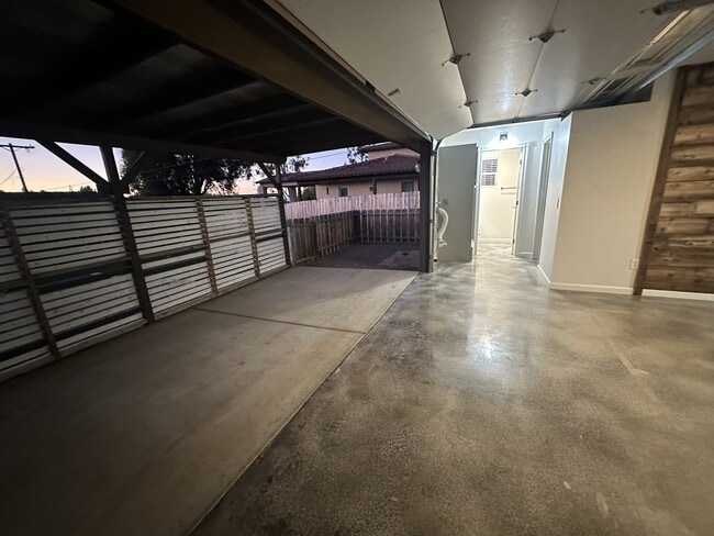 Building Photo - 2315 Tavern Rd