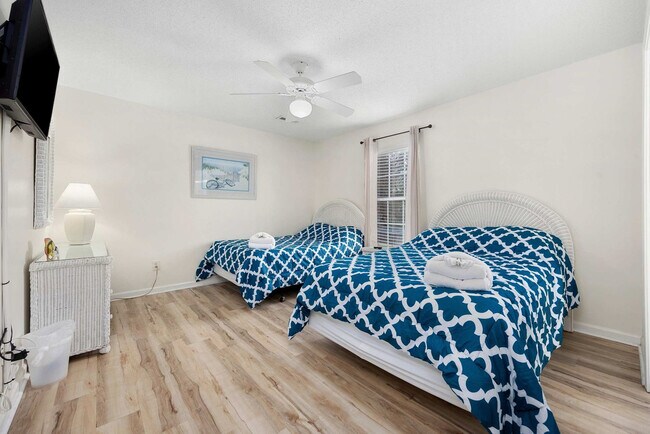 Building Photo - 111A S Yaupon Dr