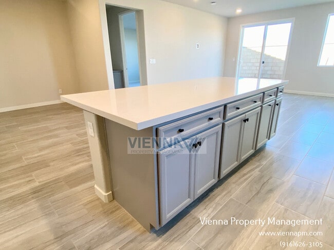 Building Photo - 7441 Moon Dream Wy