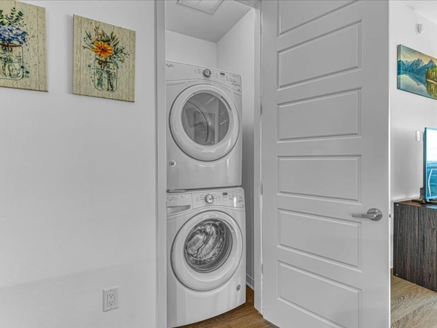 Building Photo - 2121 Holcombe Blvd