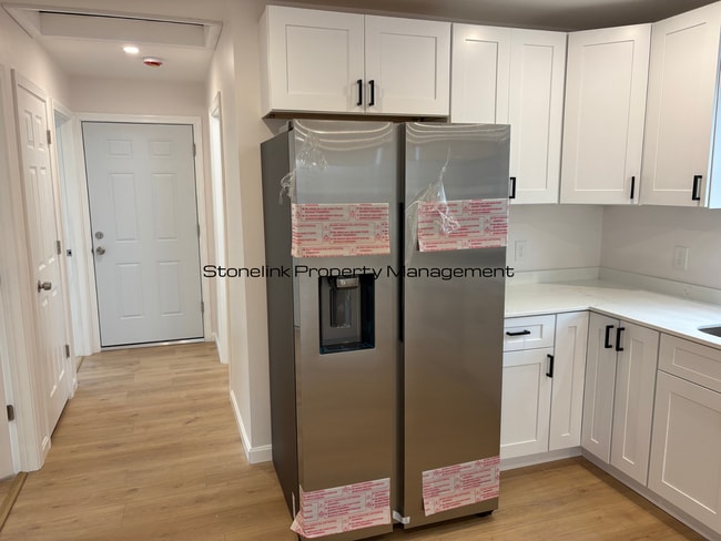 Building Photo - 1014 Douglas Ave