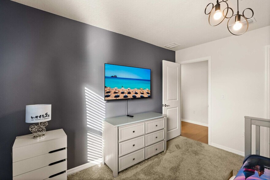 Building Photo - 15979 Sandy Cliffs Dr