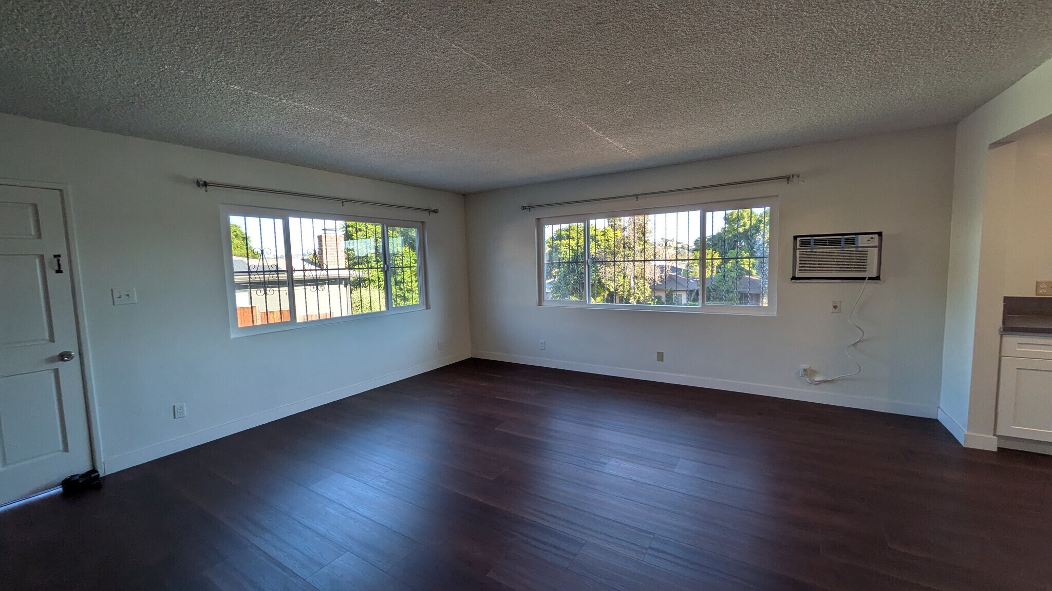 LIVING ROOM - 4111 Abner St