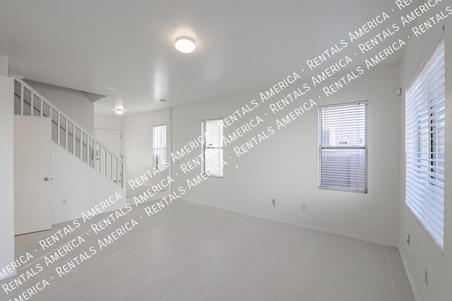 Building Photo - 4022 W Carter Rd