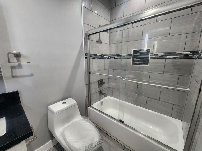 Building Photo - 83rd St.