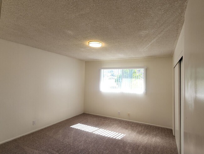 Building Photo - 147 Sespe Ave