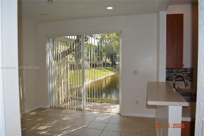 Building Photo - 2851 Prospect Rd