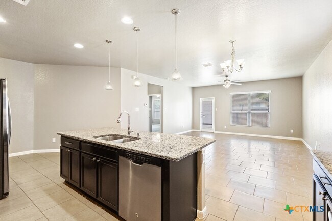 Building Photo - 9719 Bricewood Post