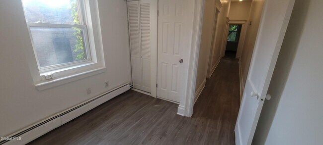 Building Photo - 9 St Joseph's Terrace