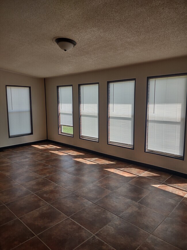 Sunroom - 120 Arrow Lands Trl
