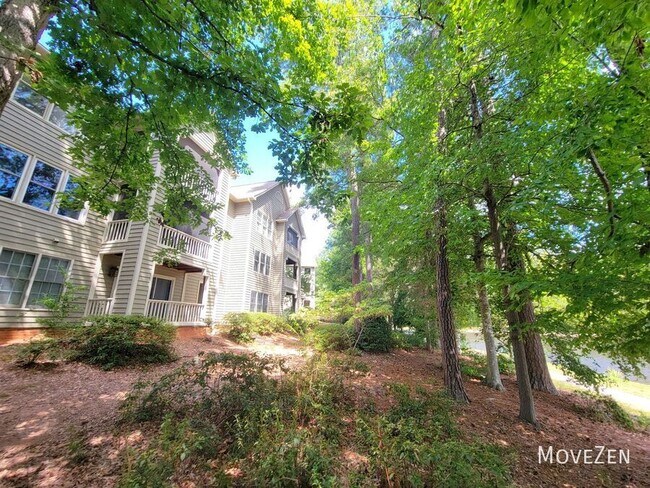 Building Photo - 313 Glen Echo Ln