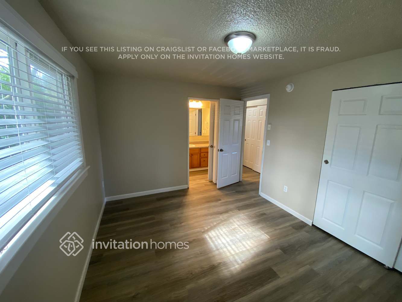 Building Photo - 3725 SW 332nd Pl