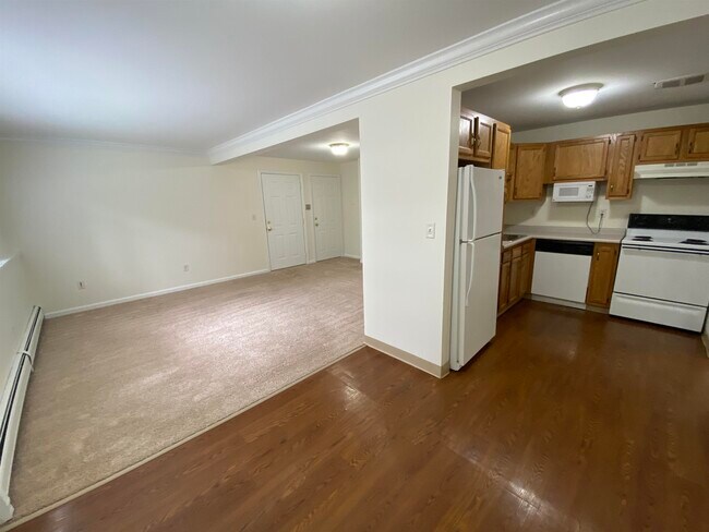 Building Photo - 3961 Brown Ave