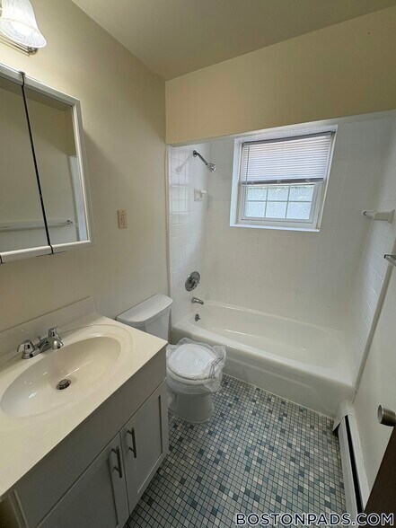 Building Photo - 1 Brattle Dr