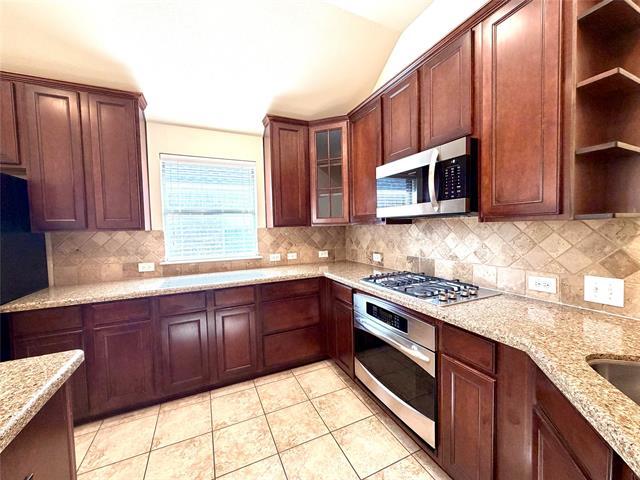 Building Photo - 9404 Caliente Dr