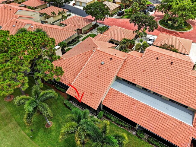 Building Photo - 164 Old Meadow Way