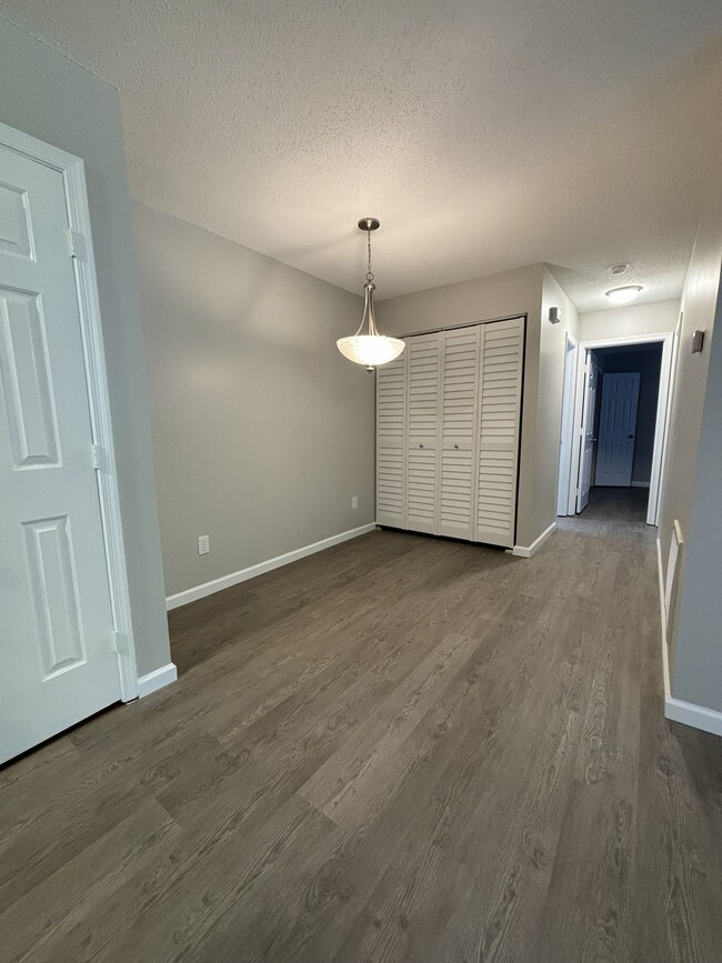 Dining Room - 511 Mystic Dr