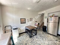 Building Photo - 172 47th St