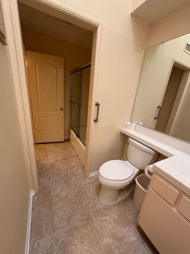 Building Photo - Beautiful Single-Story 3 Bedroom, 2 bath Home with Solar in Desirable East Highlands Ranch!