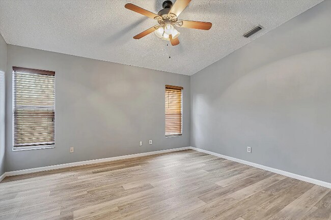 Building Photo - 24139 Twin Ct