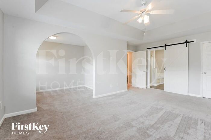Building Photo - 6698 Knob Hill Ct