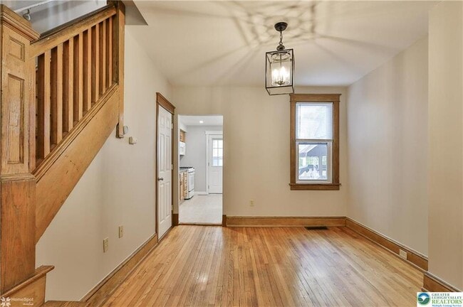 Building Photo - 1035 Spring St