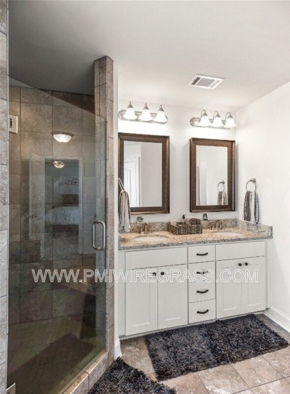 Building Photo - 524 Paxton Lp