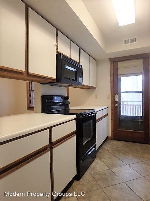 Building Photo - 2 br, 2 bath House - 527 Huntridge Dr