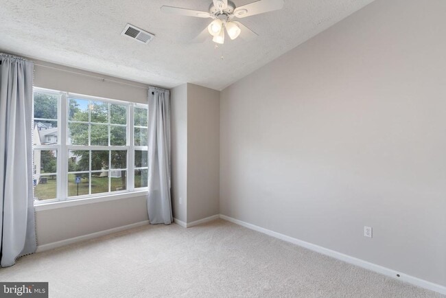 Building Photo - 8212 Silverton Ct