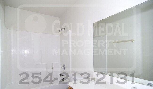 Building Photo - Copperas Cove Cutie – Smart Living Starts on W Ave E!