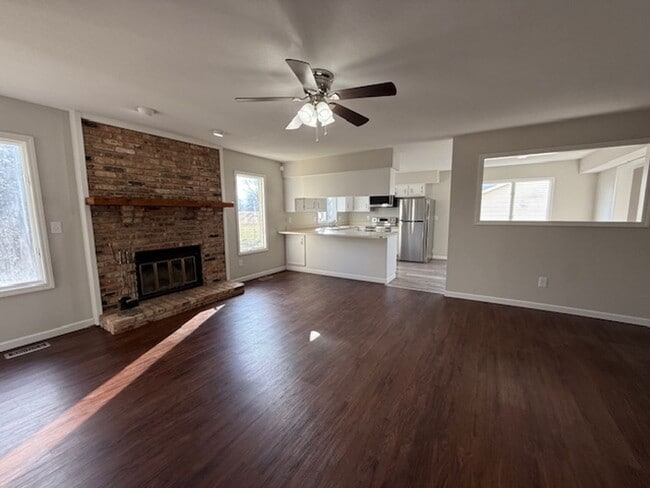 Building Photo - 3 Bedroom with Finished Walk Out Basement!