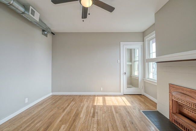 Master Bedroom - 1869 Perrott Ave