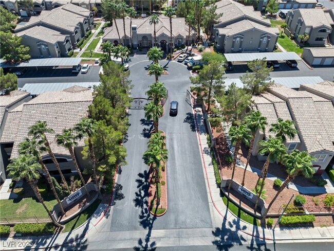 Building Photo - 5055 W Hacienda Ave