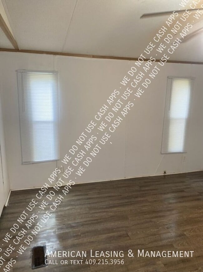 Building Photo - 3054 Woden Rd