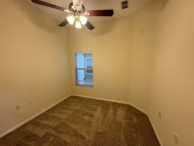 Building Photo - Move In Special! 1/2 Off 1st Months Rent T...