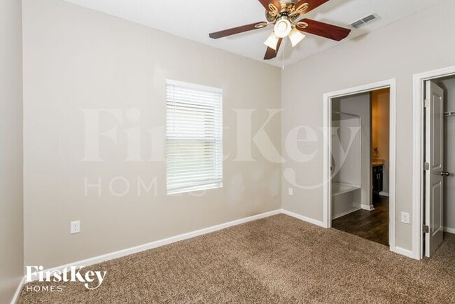 Building Photo - 362 Eaglecrest Dr