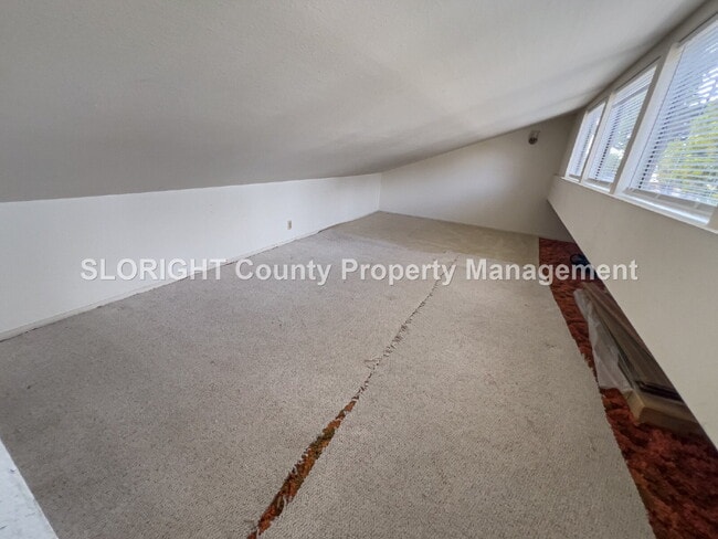 Building Photo - LEASE PENDING - Beautiful 2 Bed, 2 Bath Pismo Beach Home