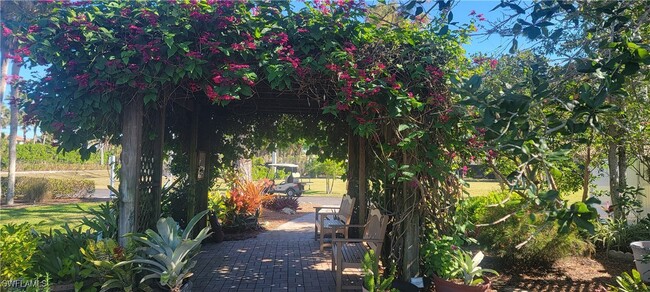 Building Photo - 4684 Lahaina Ln