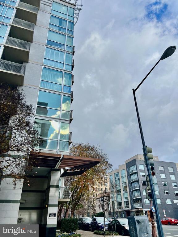 Building Photo - 1300 13th St NW