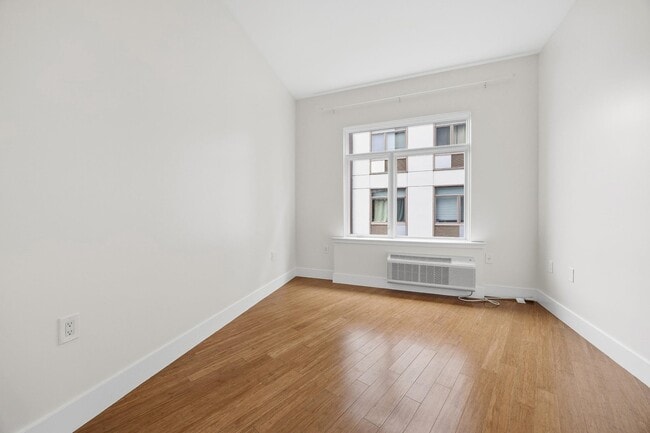 Building Photo - 217 Newark Ave