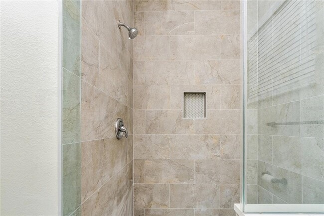 Building Photo - 1011 Johnston Rd SE