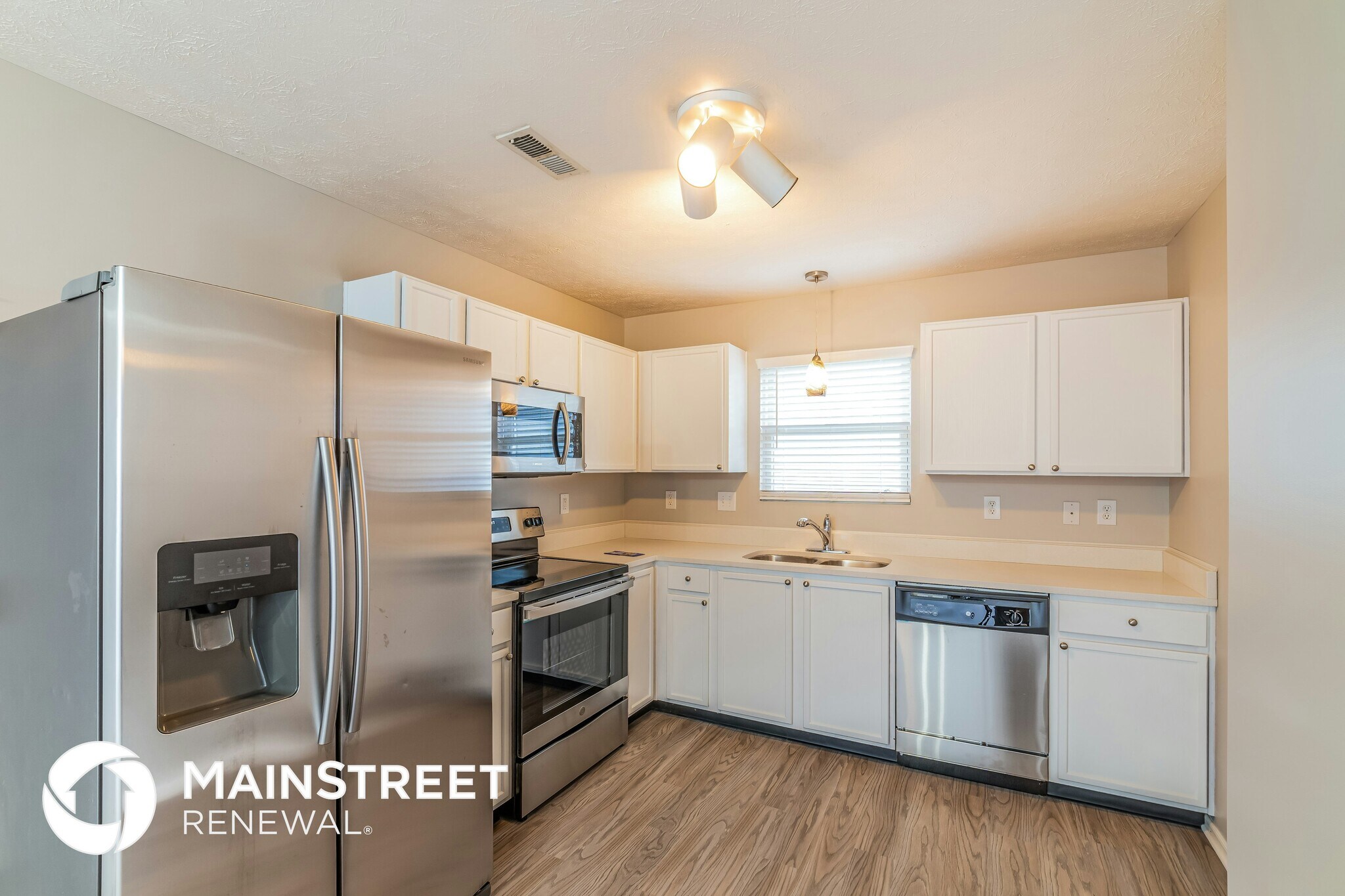 Building Photo - 9620 River Trail Dr