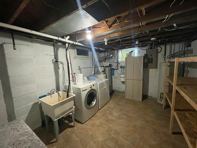 Building Photo - 8380 Huron River Dr