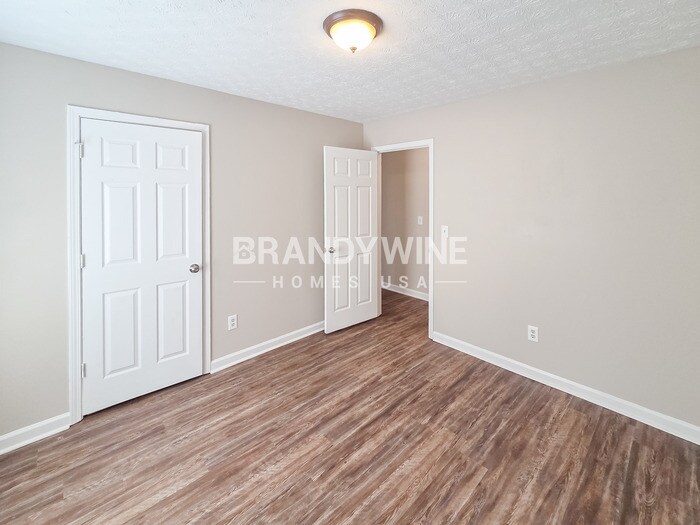 Building Photo - 2900 Rosecommons Dr