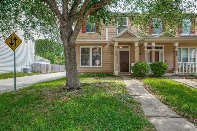 Building Photo - 23838 Pebworth Pl