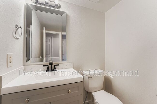 Building Photo - 17697 E Loyola Dr