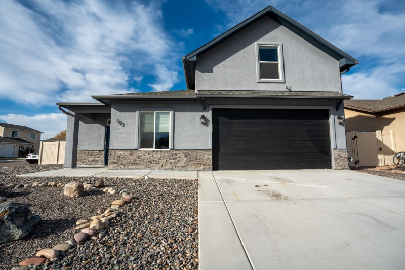 Building Photo - 383 Sage Way