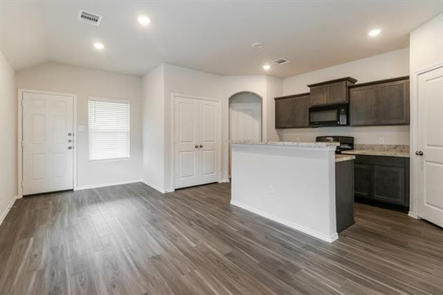 Building Photo - 1410 Matthew Dr