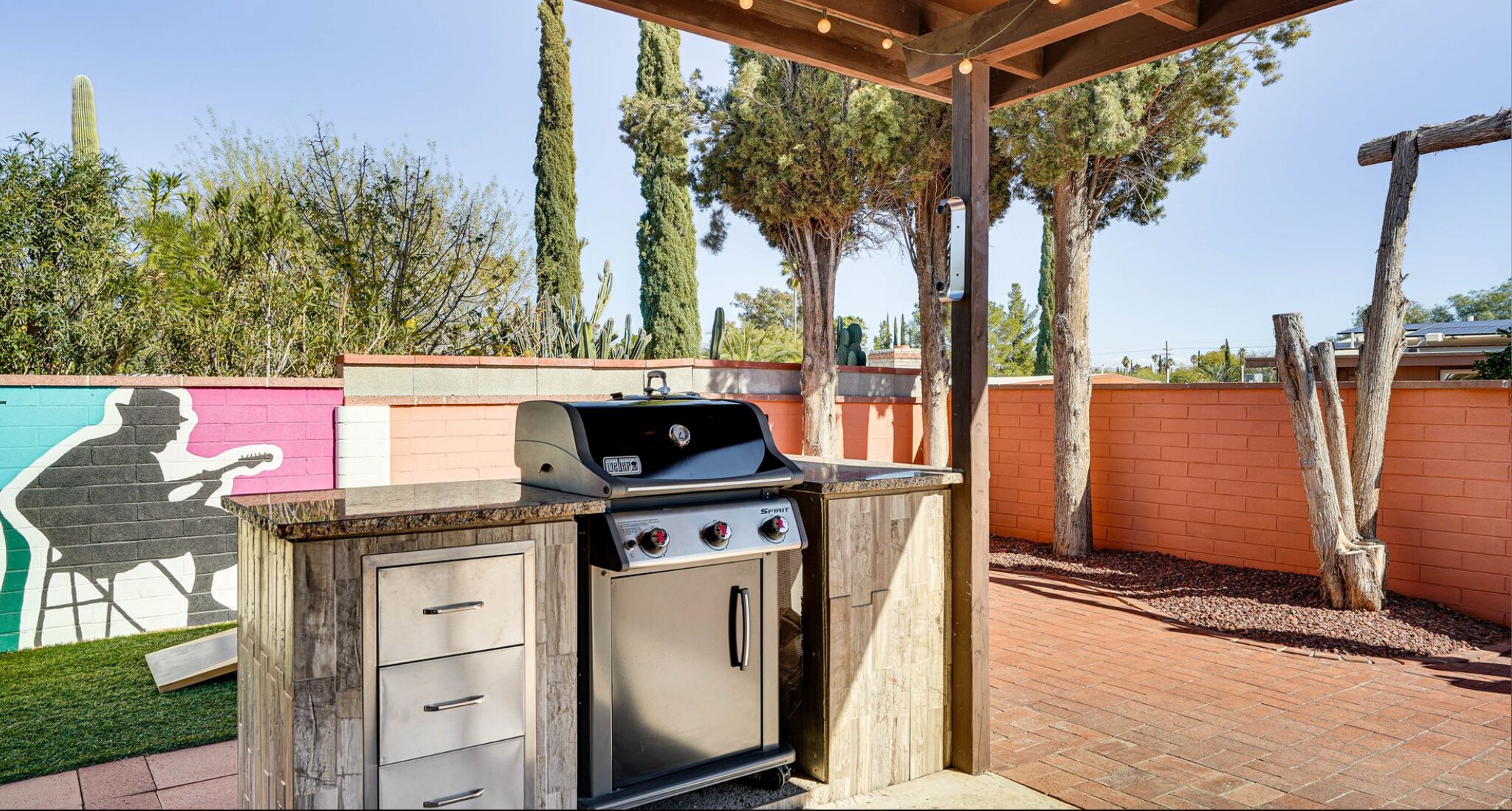 Patio Grills - 2217 S Oak Park Dr