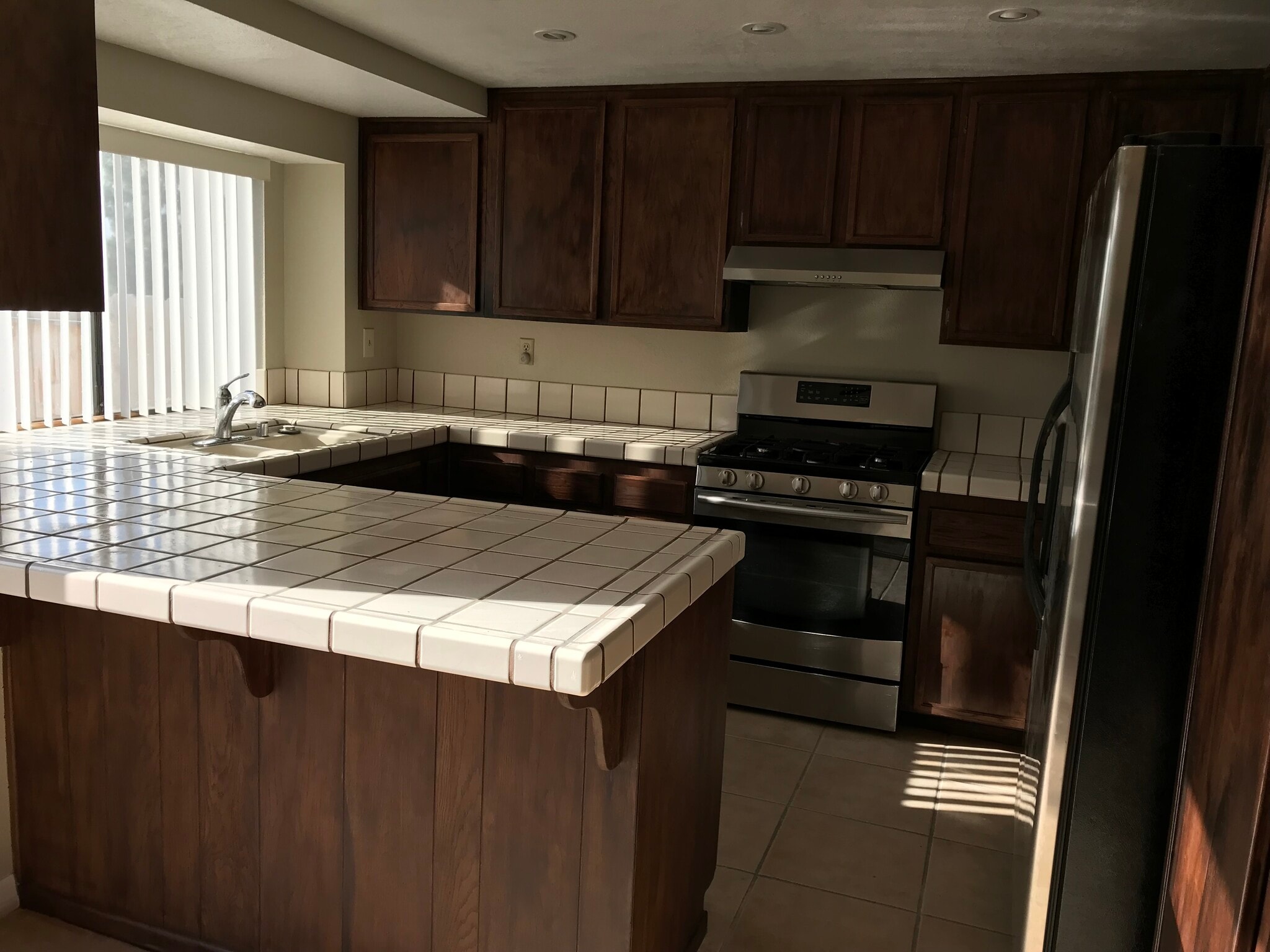 Kitchen - 1964 Paseo del Rey